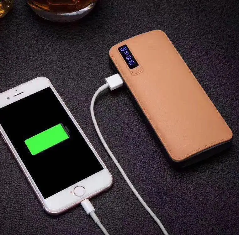 Портативне зарядне 20000 mahc екраном 3 USB + ліхтарик, павер банк, Power Bank - Зображення 4