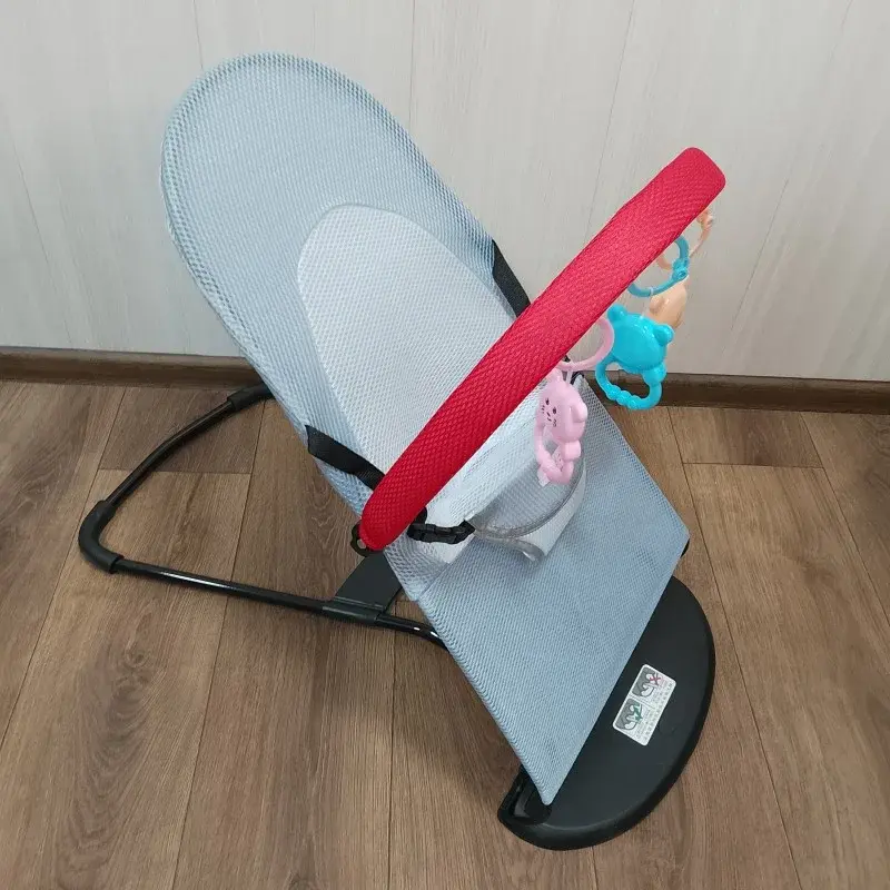 Шезлонг-гойдалка для новонароджених з ременями безпеки - Зображення 2