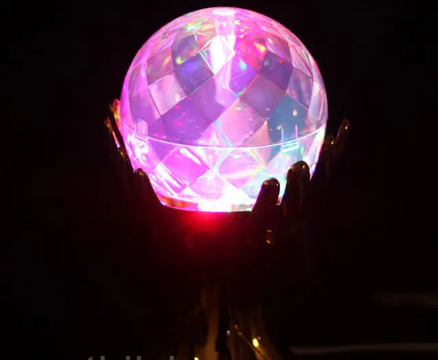 Світлодіодна Диско-лампа-нічник, RHD-17 Куля в руках - Зображення 3