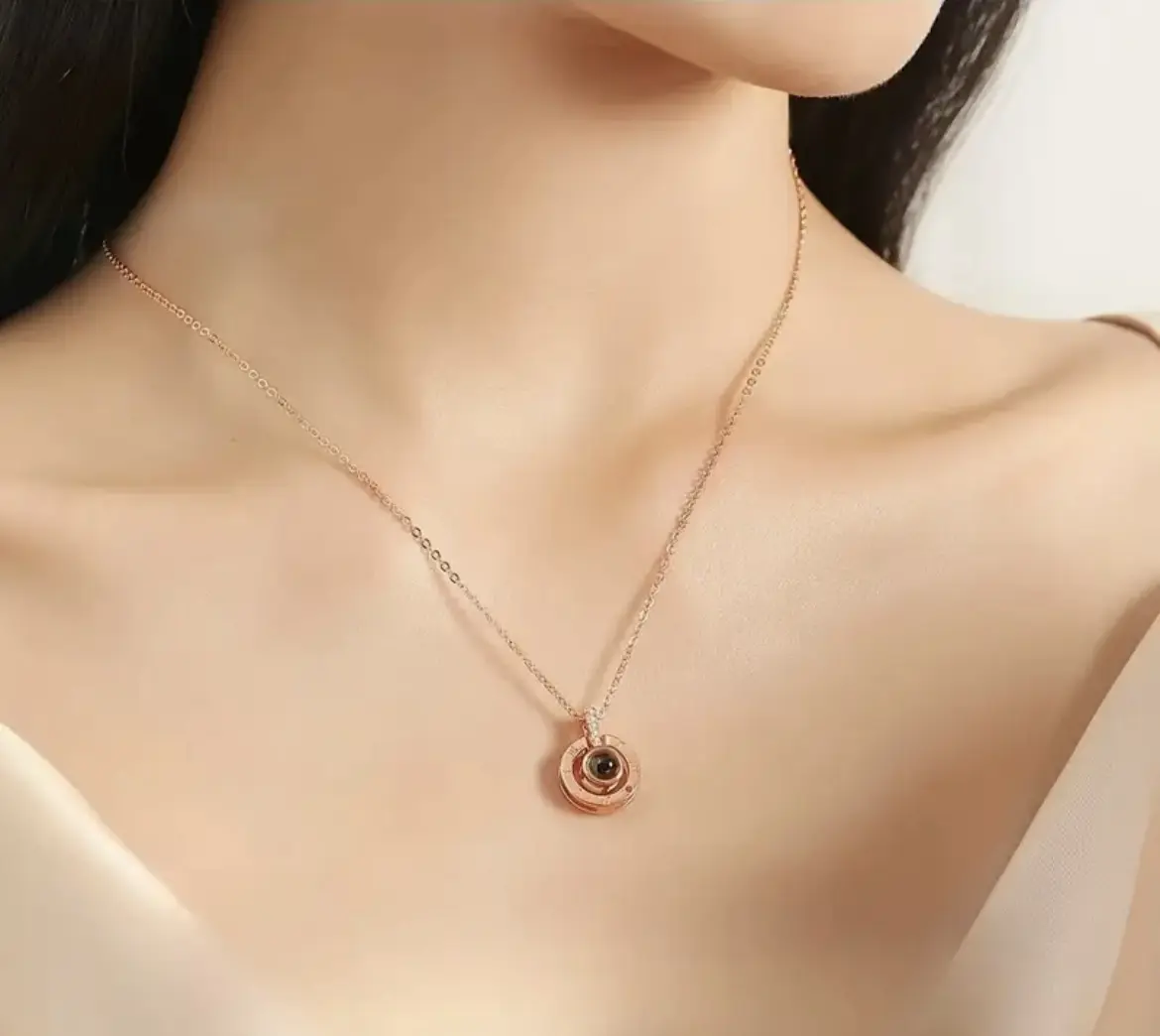 New Кулон підвіска з проекцією I love you Я тебе люблю 100 мовами світу у формі серця - Зображення 3