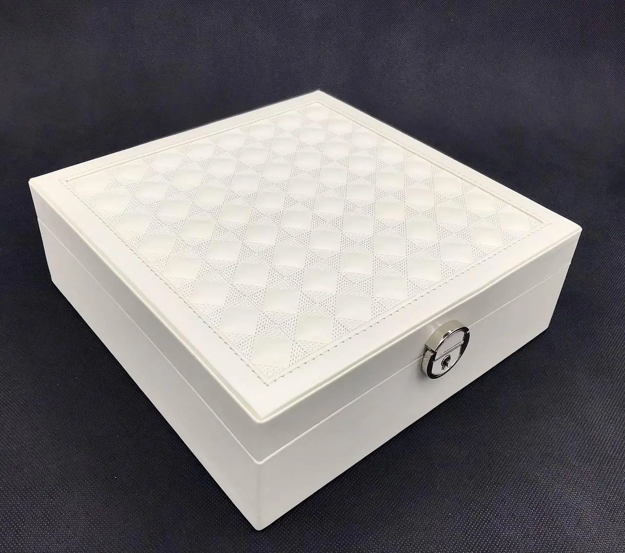 Скринька для прикрас стьобана з великим дзеркалом, що відкидається, маленька скринька всередині колір слонова кістка - Зображення 3