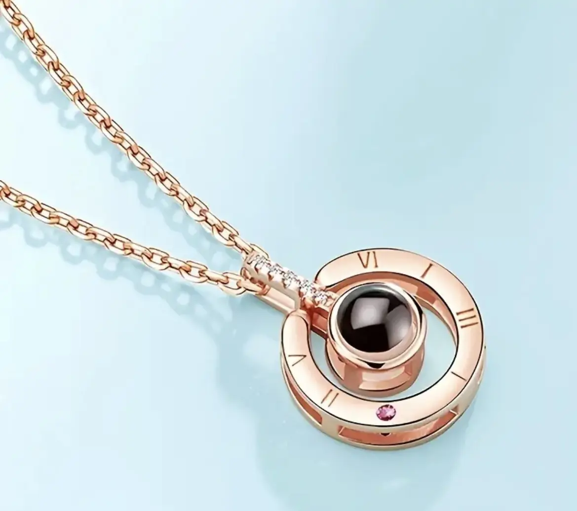 New Кулон підвіска з проекцією I love you Я тебе люблю 100 мовами світу у формі серця - Зображення 7