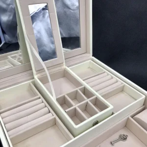 Скринька для прикрас стьобана з великим дзеркалом, що відкидається, маленька скринька всередині колір слонова кістка