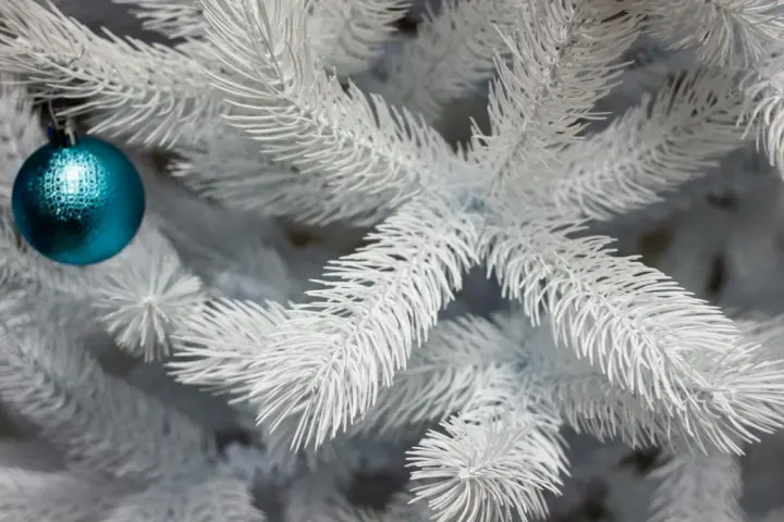 Ялинка Штучна Лита "ПРЕЗИДЕНТСЬКА" Біла - Зображення 3