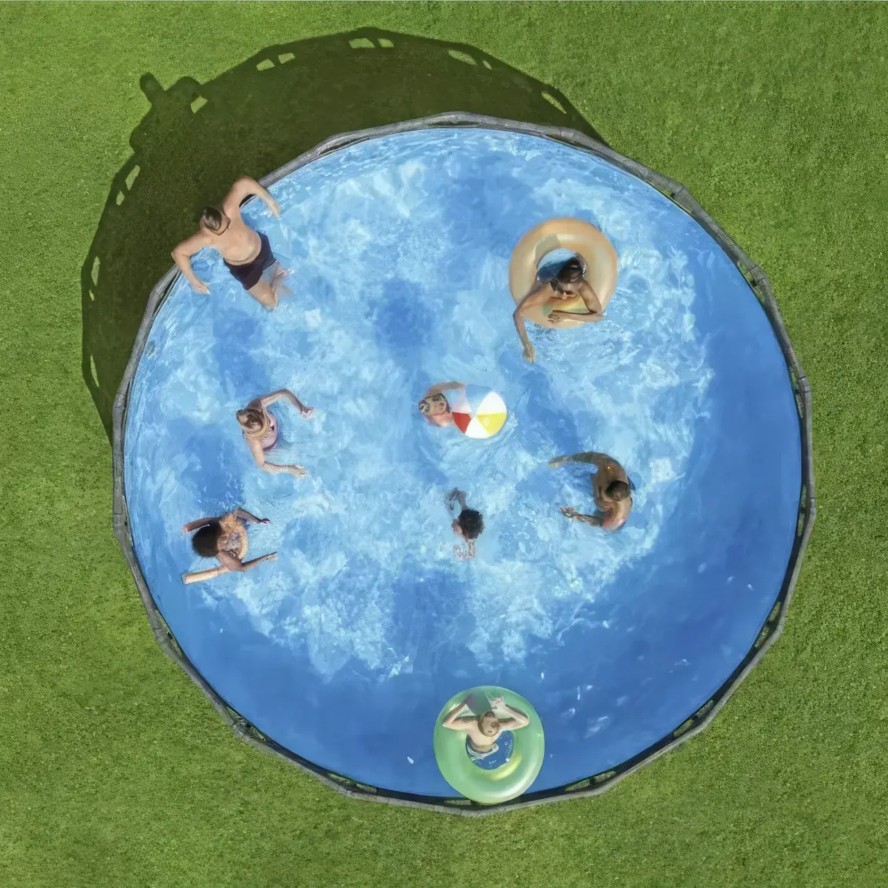 Каркасний круглий басейн 549х132 см на 26 000 л з фільтр-насосом, сходами, тентом Bestway 561KC - Зображення 7