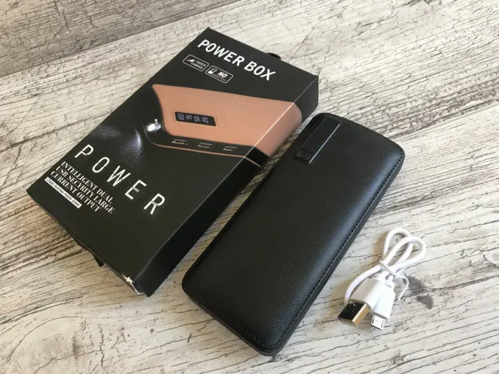 Портативне зарядне 20000 mahc екраном 3 USB + ліхтарик, павер банк, Power Bank