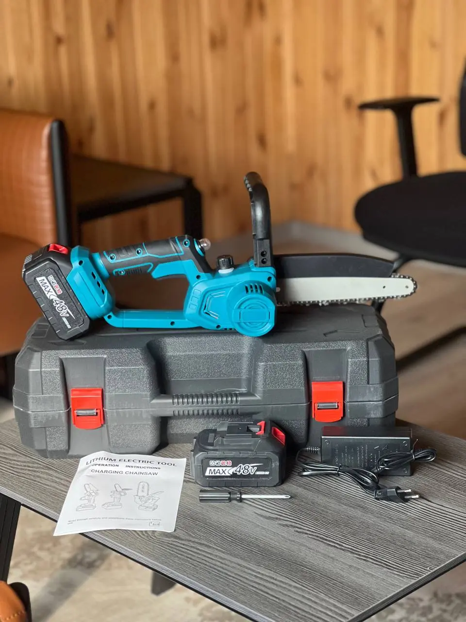 Акумуляторна міні електрична Electric chain saw 8 дюймів - Зображення 3