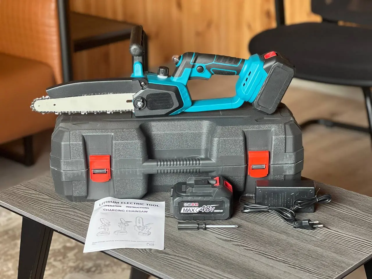 Акумуляторна міні електрична Electric chain saw 8 дюймів - Зображення 2