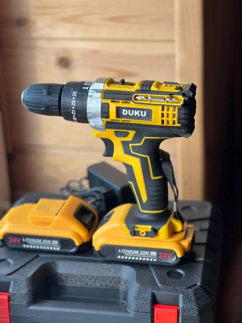 Акумуляторний дриль шуруповерт 24v 5ah з набором біт свердл та насадками в кейсі з 2-ма акб. - Зображення 3