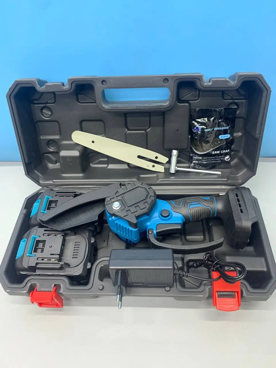 Акумуляторна ланцюгова міні-пила6 inch Electric SAW BLUE кейсом / 2 акумулятори 4А/год 8644 - Зображення 4