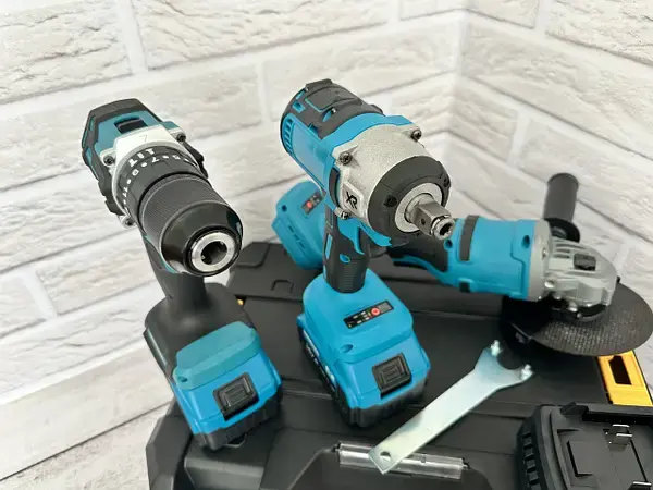 Набір інструментів 3 в 1 20V/4A Шуруповерт, Болгарка, Гайковерт