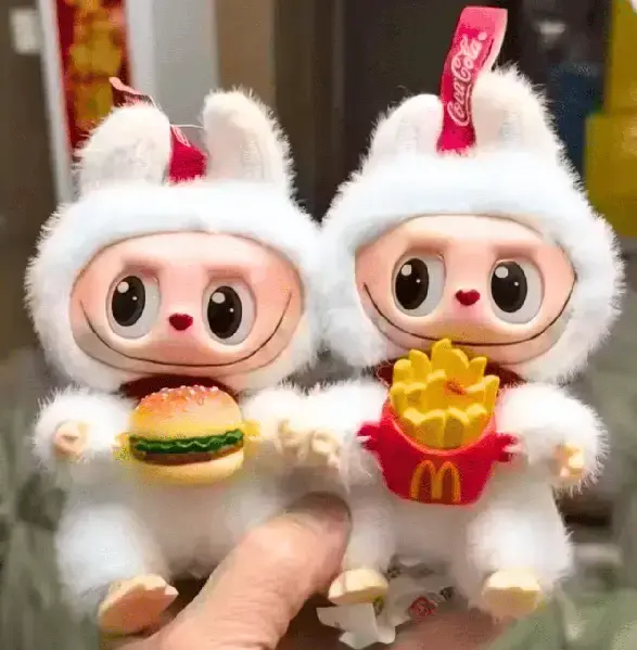 Іграшка Лабубу сюрприз м'який брелок Labubu McDonalds Coca-Cola Series для сумки ключів - Зображення 3
