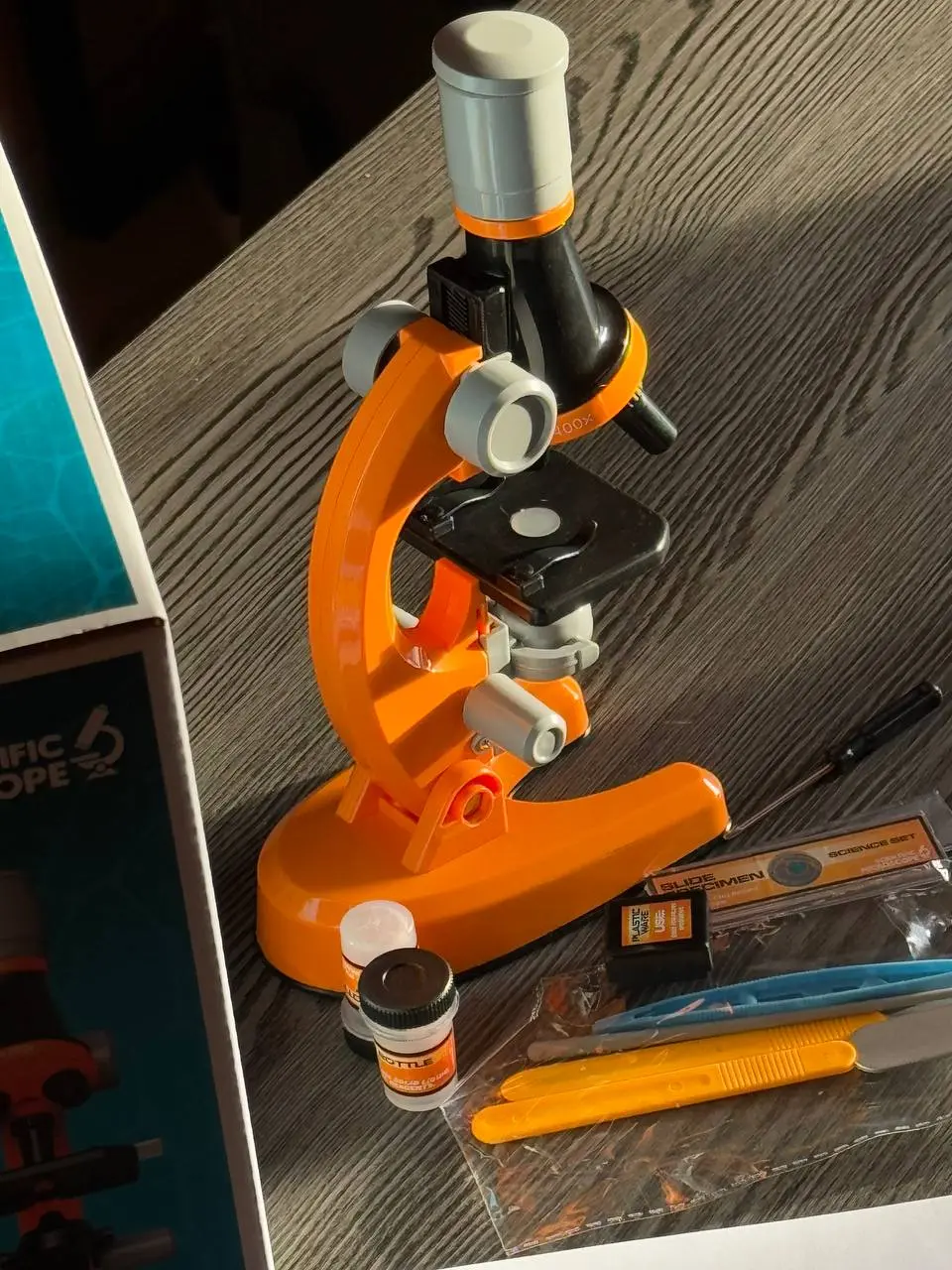Дитячий мікроскоп Scientific Microscope збільшує у 1200 разів - Зображення 3