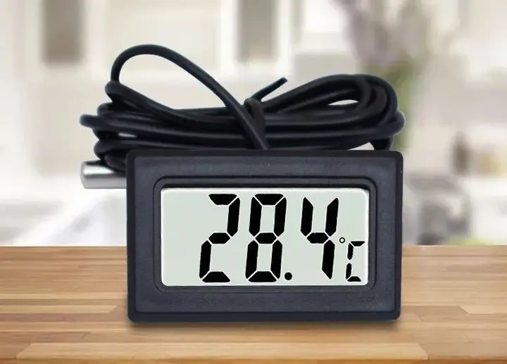 Електронний термометр TPM-10 (-50 до +110 С) з виносним датчиком - Зображення 2