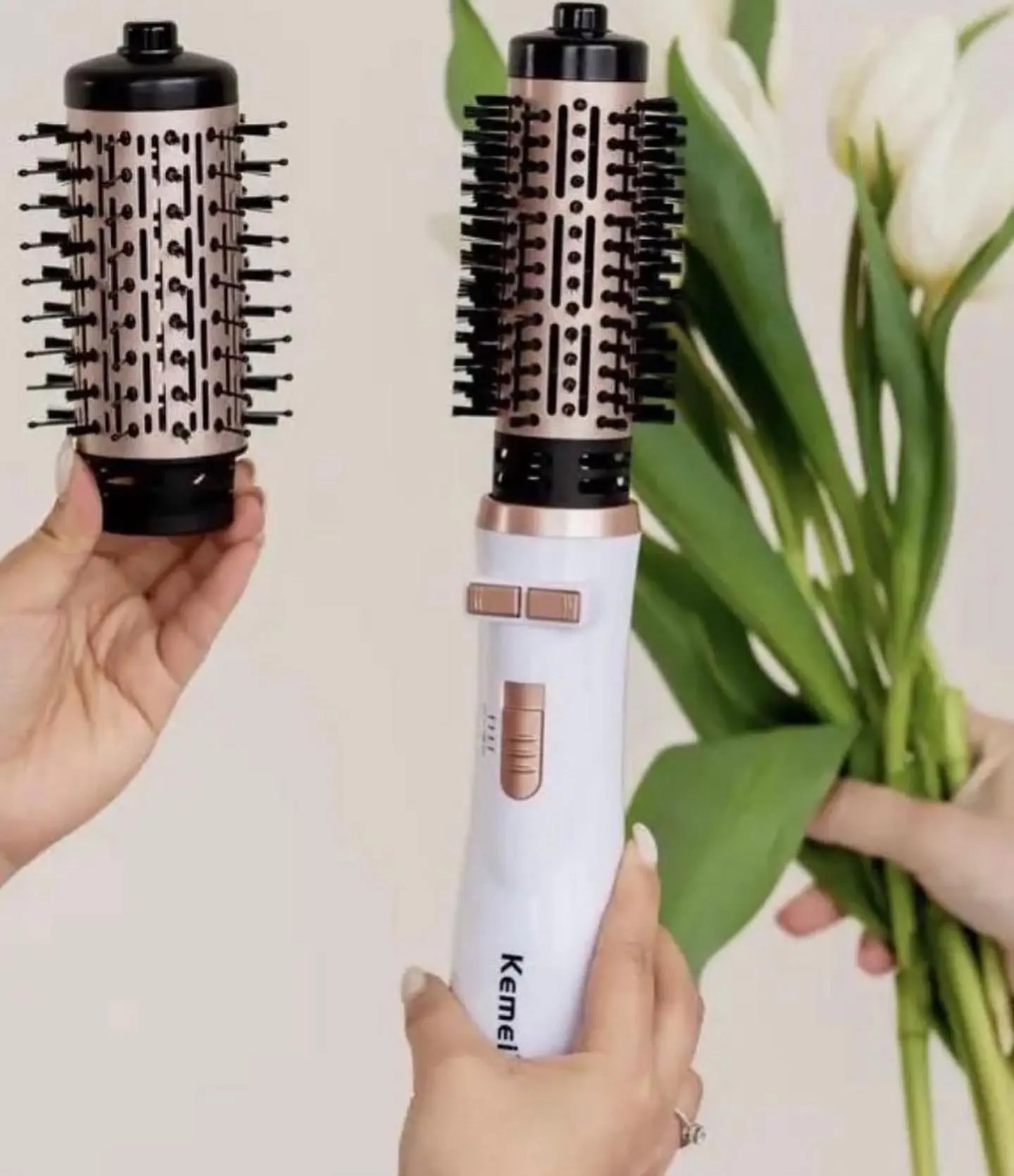 Фен-щітка для укладки волосся з насадками Kemei KM-8020 - Зображення 3