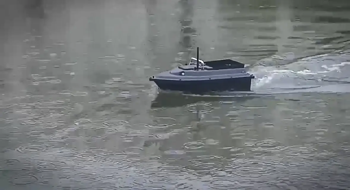 Кораблик рибальський для підгодовування до 200м2 скидання на дистанційному керуванні SamsFish F-18 - Зображення 6