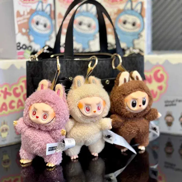 М'яка фігурка іграшка-сюрприз Labubu Лабубу – брелок 16 см брелок на сумку - Зображення 3