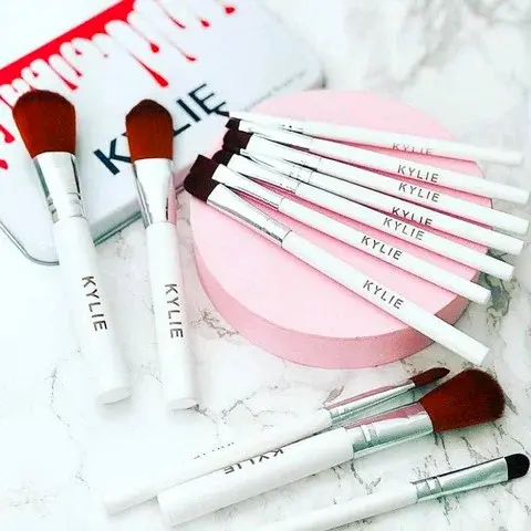 Набір кистей для макіяжу KYLIE 12 штук - Зображення 4