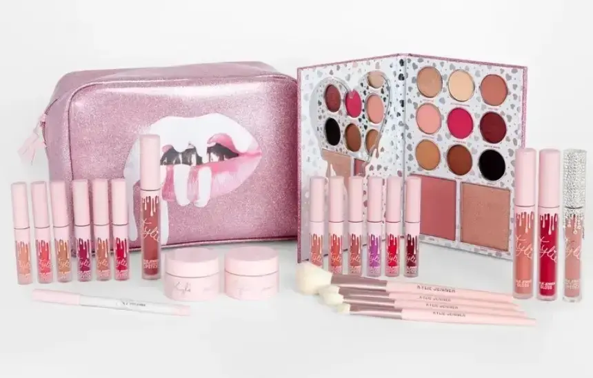 Набір подарунковий KYLIE рожевий | Набір декоративної косметики | Косметика Кайлі Дженнер - Зображення 6