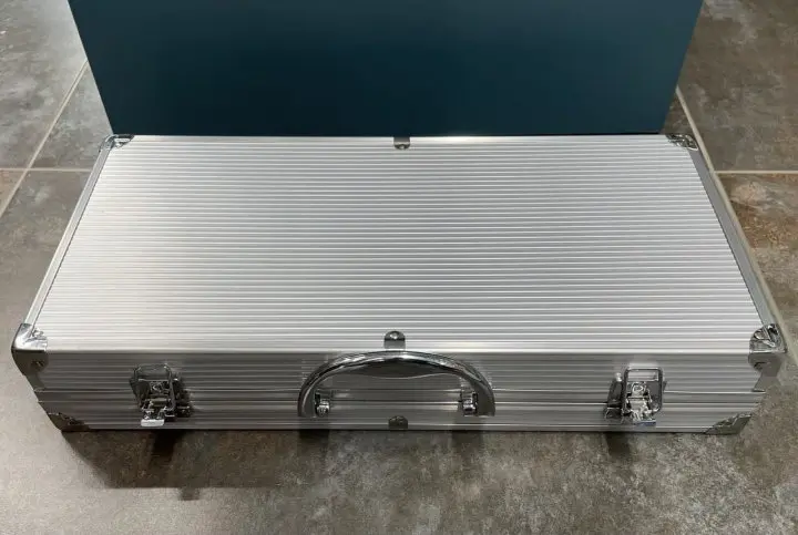 Набір інструментів для барбекю Rainberg AL-10 з нержавіючої сталі в валізі, 10 предметів - Зображення 6