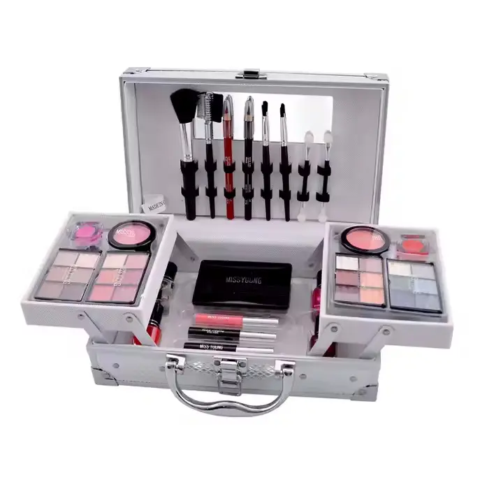 Набір жіночої косметики у подарунковій валізі MC1155 Makeup set Сріблястий - Зображення 2