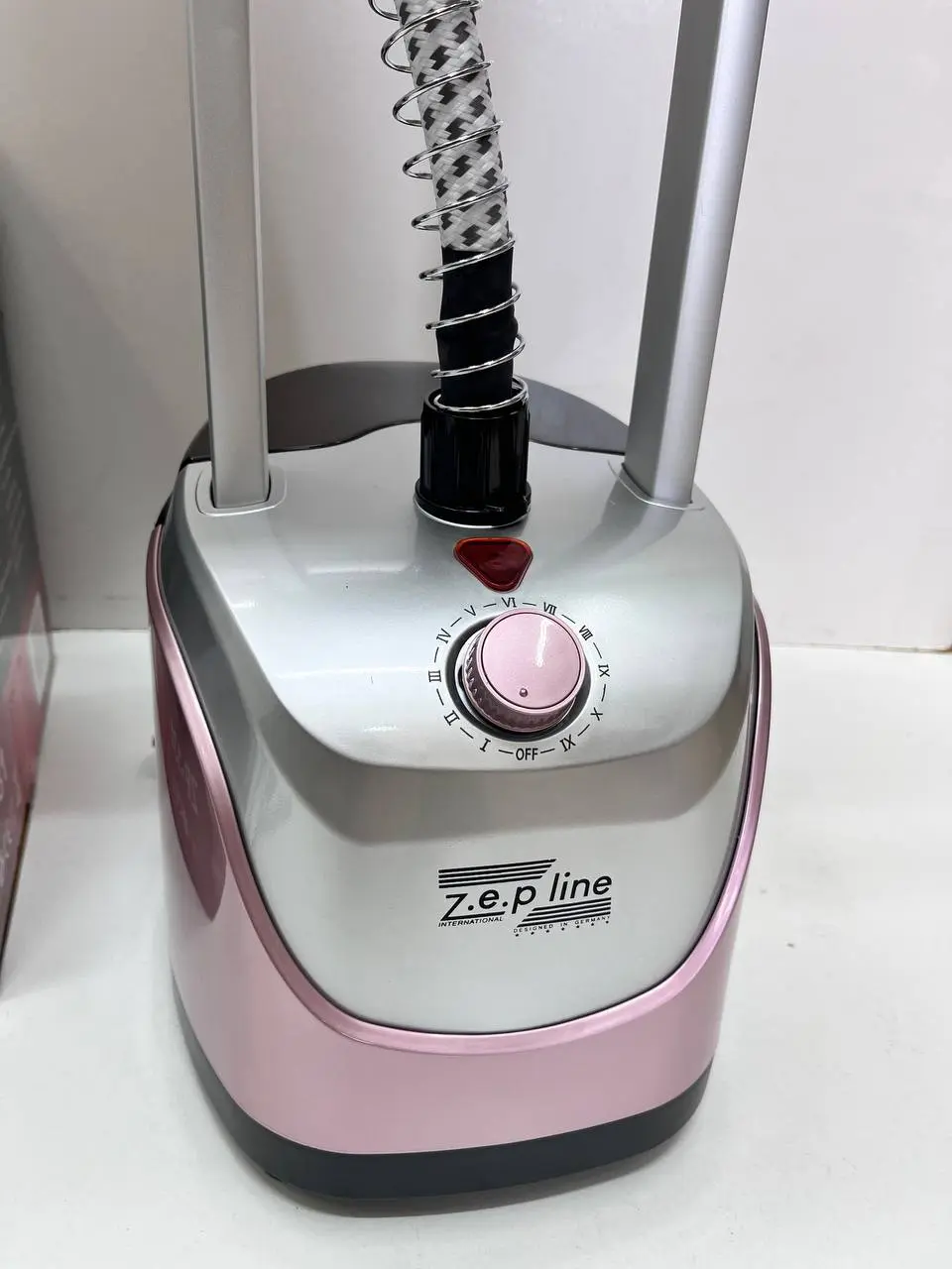 Рожевий Відпарювач вертикальний для одягу зі стійкою Zepline 3500Вт ZP-131 - Зображення 6