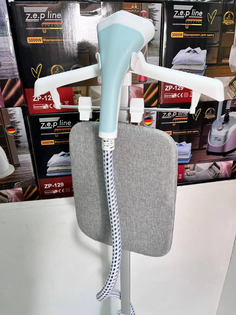 Блакитний Відпарювач вертикальний для одягу зі стійкою Zepline ZP-130 3000W - Зображення 4