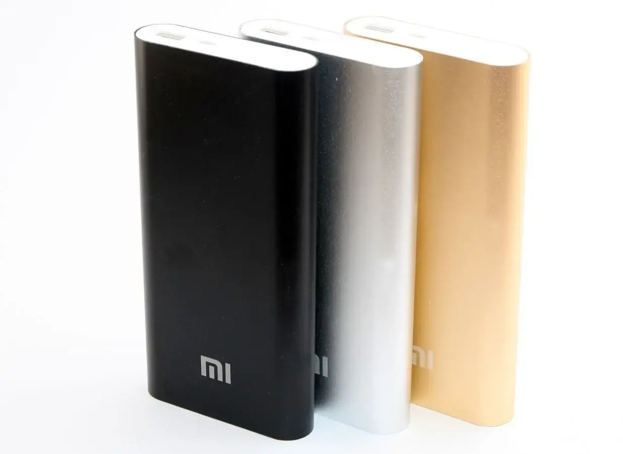 Портативний зарядний пристрій Powerbank Xiaomi M8 20800 Silver, Gold, Black - Зображення 6
