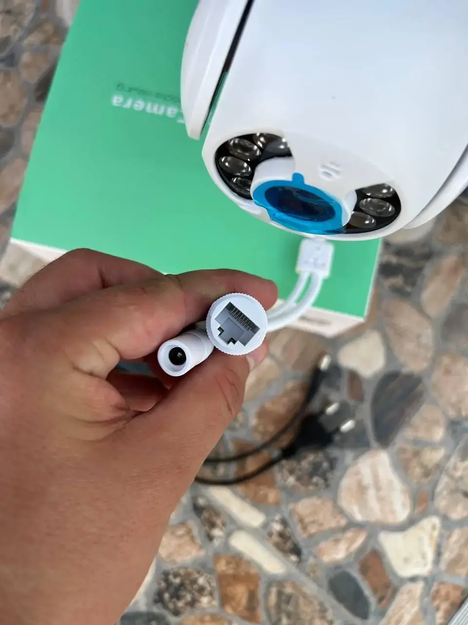 Вулична камера UKC Відеоспостереження WIFI IP бездротова зовнішня поворотна V380 Pro з блоком живлення - Зображення 4