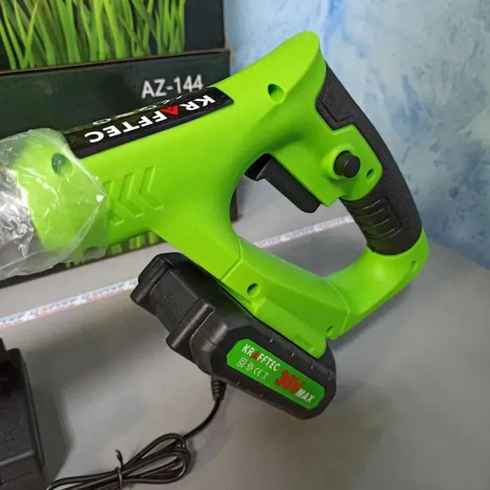 Ручний акумуляторний триммер для трави Krafftec 4000W 36V 2 акумулятори - Зображення 4