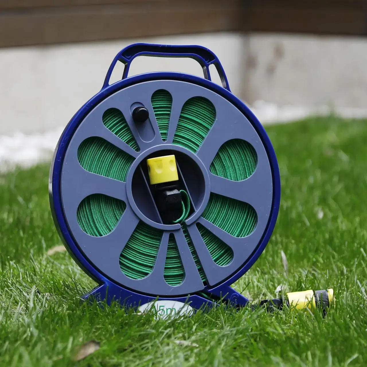 Шланг 15-метровий поливальний з котушкою та розпилювачем BB-4302 | Поливальний набір - Зображення 3