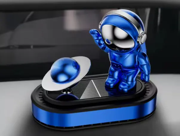 Сонячний автомобільний ароматизатор-дифузор "Астронавт" для автомобілів Vert-13 - Зображення 2