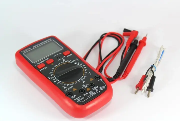 Цифровий мультиметр DT UT-61A з температурою та підсвічуванням екрану / Електричний тестер напруги / Вольтметр