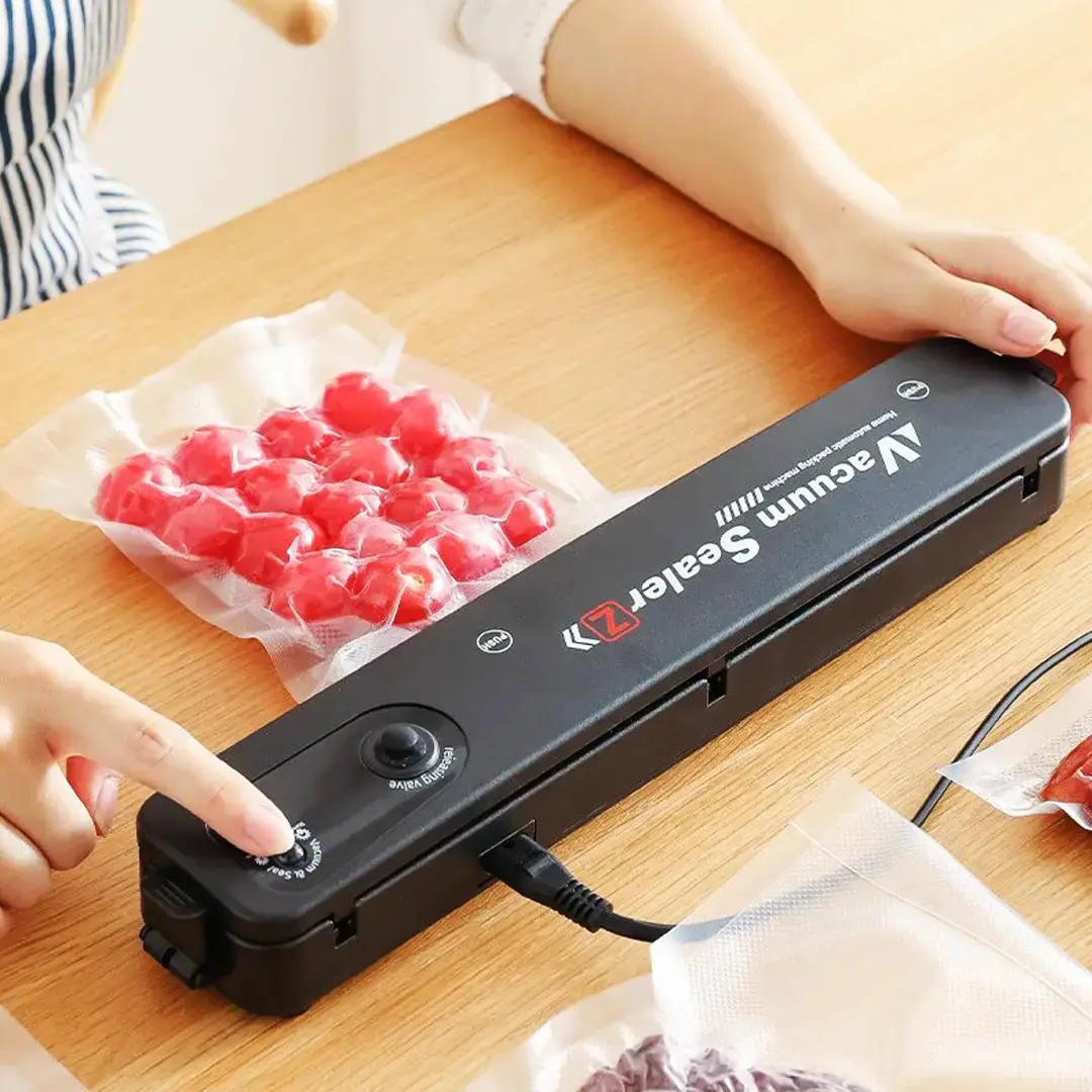 Вакууматор Vacuum Sealer вакуумний пакувальник для їжі, побутовий вакууматор чорний - Зображення 4