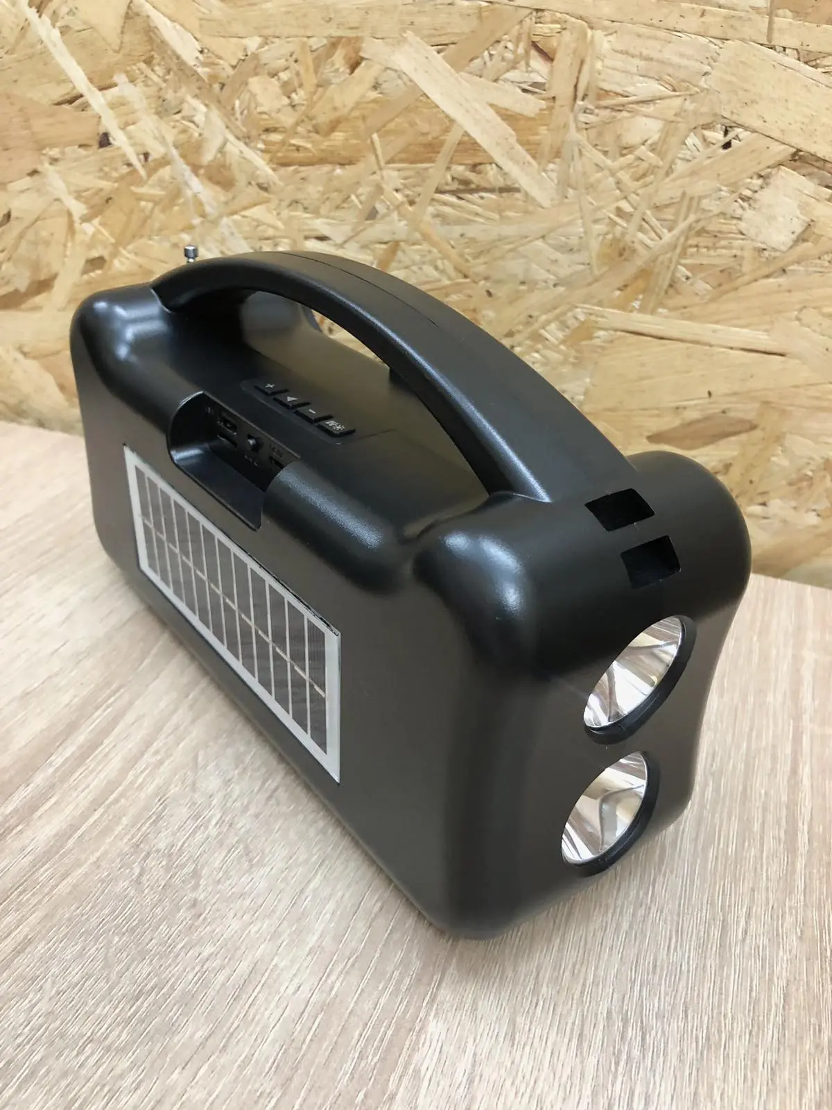 Всехвильовий Портативний радіоприймач з ліхтариком P352 - Зображення 8