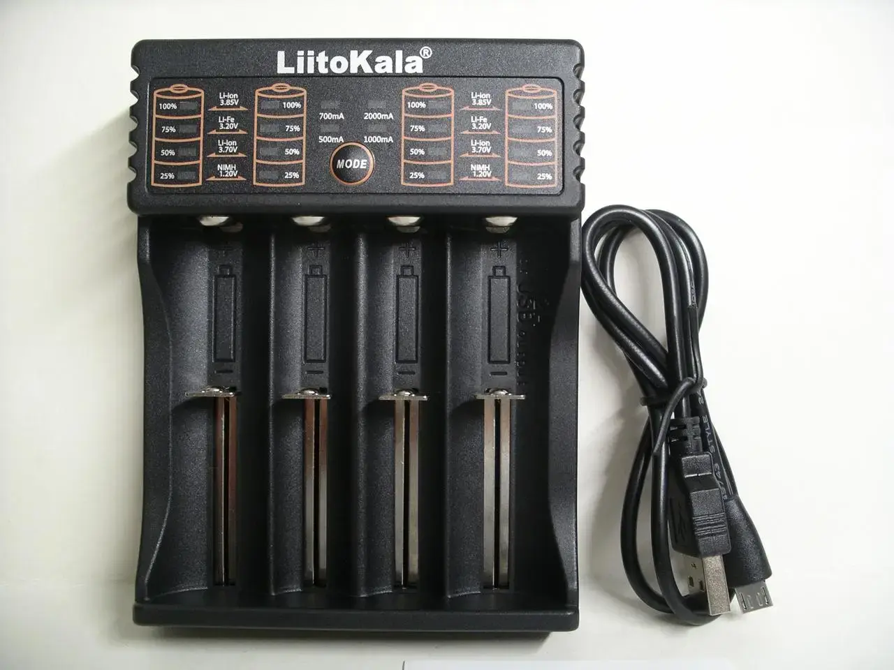 Зарядний пристрій LiitoKala Engineer Lii-402