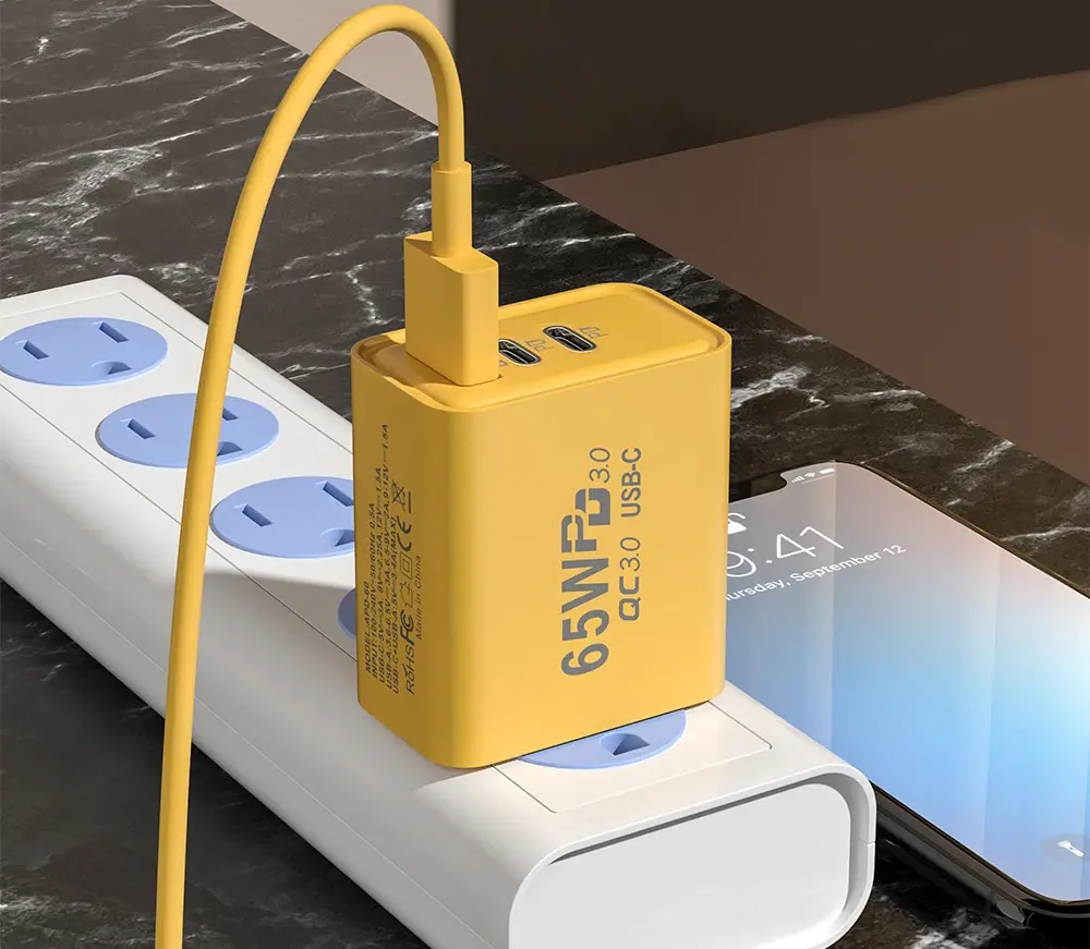 Зарядний пристрій для телефону (65W), 1xUSB + 2хType-C / Адаптер для заряджання / Швидка зарядка для смартфона - Зображення 6