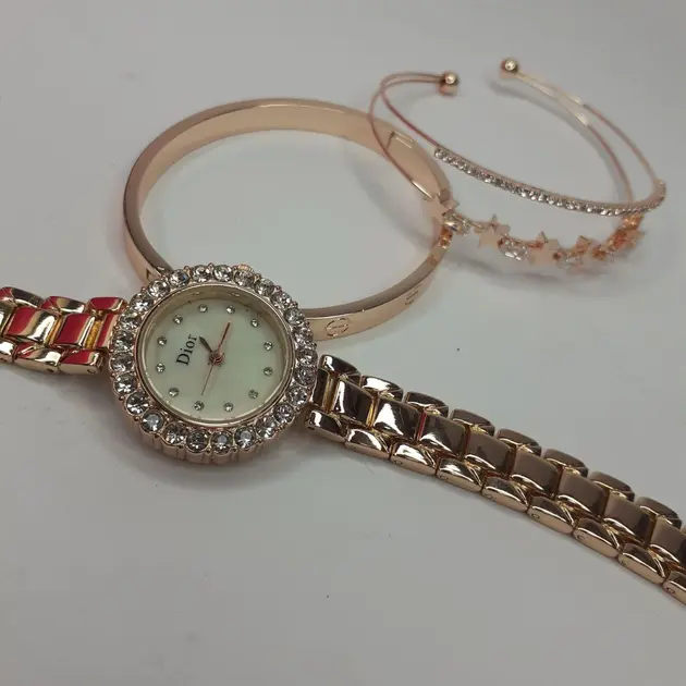 Жіночий подарунковий набір ювелірні вироби Кулон, годинник, браслет у подарунковій упаковці W1-D1 - Зображення 3