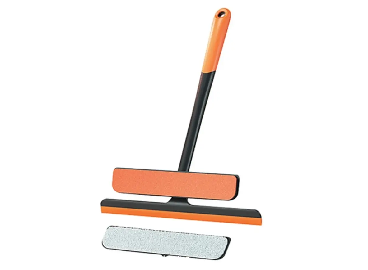 Багатофункціональна щітка/скребок для очищення вікон 3 в 1